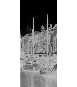Lichtausschnitt Hafen Gelasert Auf Grauglas