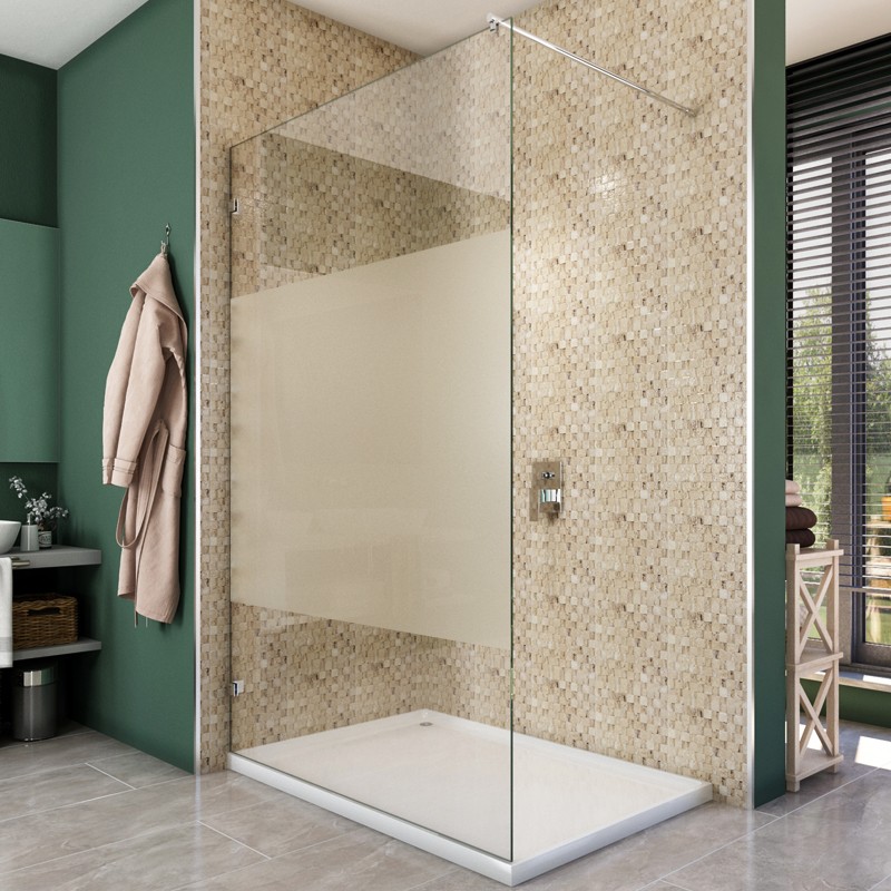 Konkrete Walk-in-Dusche als Shopoption mit Glaswand